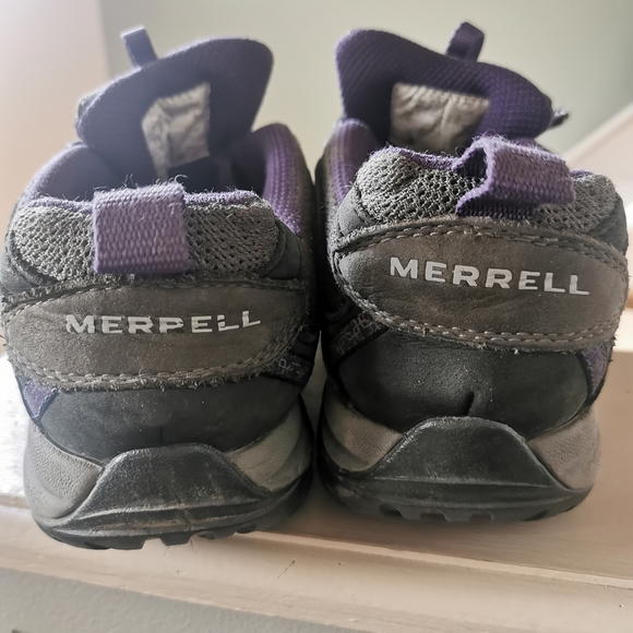 Merrell Hiking Shoes - Picture 3 of 7
